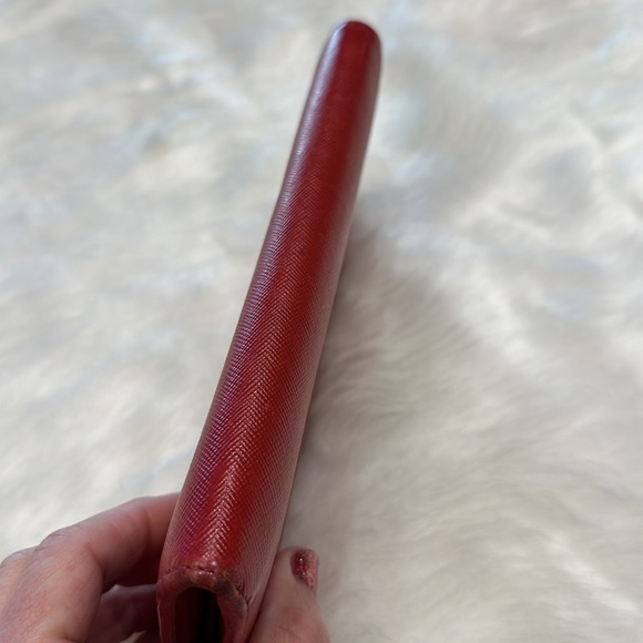 Prada red zippy wallet (perfect for the Christmas) - Picture 7 of 17